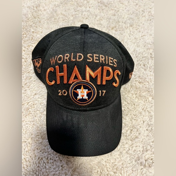 Houston Astros 2017 World Series Champs 39THIRTY Stretch Fit Hat - Picture 1 of 3